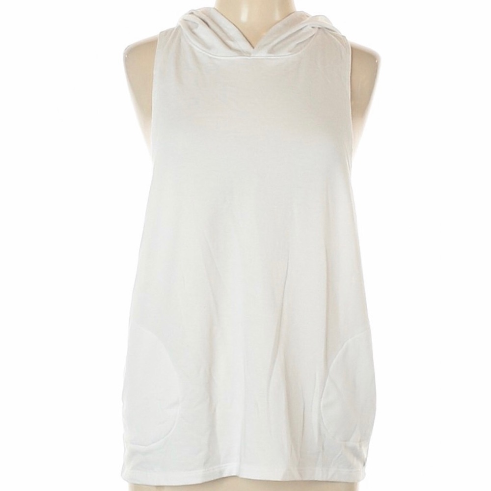 🍁 Forever 21 Sleeveless Top